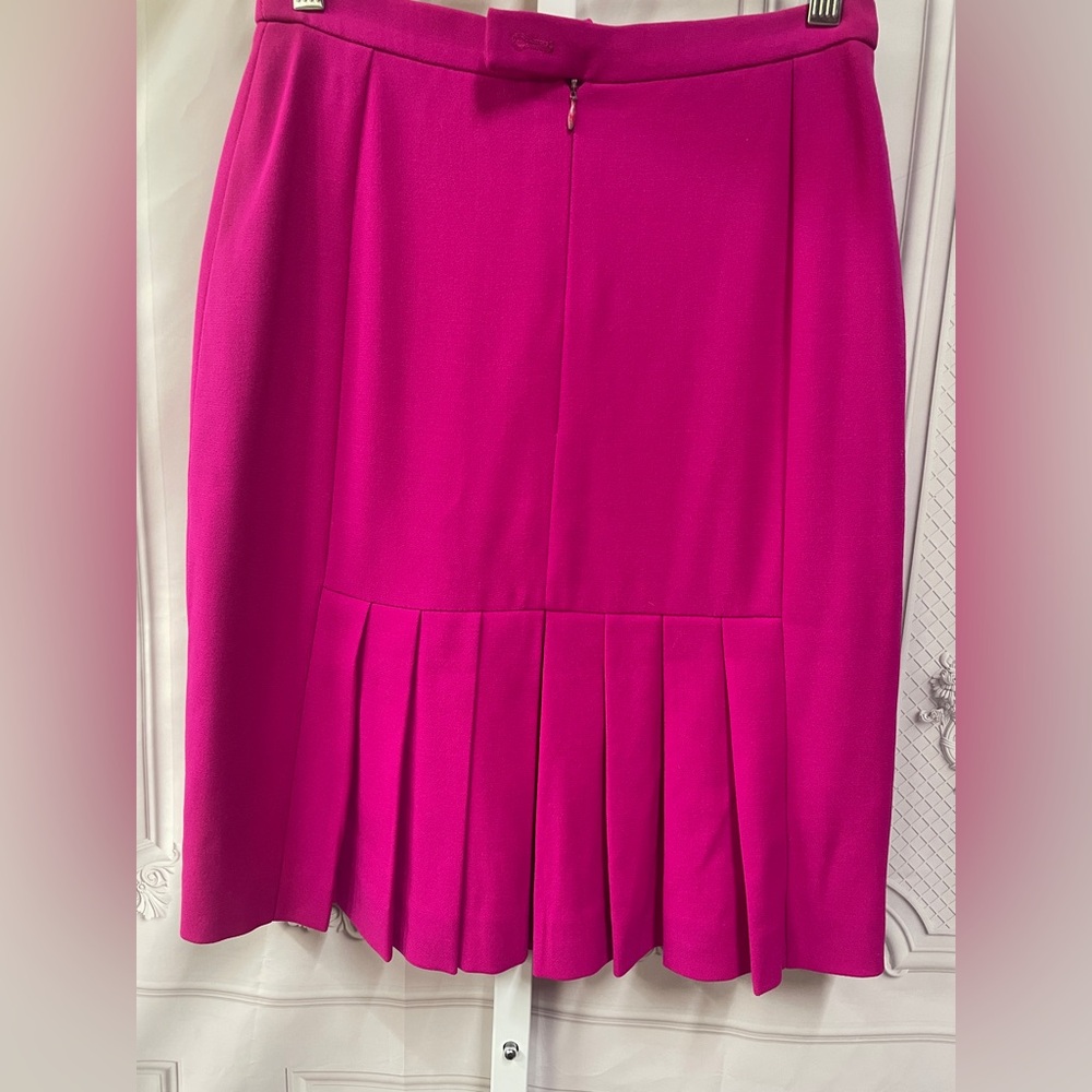 Escada Fuchsia Pencil Skirt Wool Sz 36 approx Small back ruffles Barbiecore - Picture 2 of 6